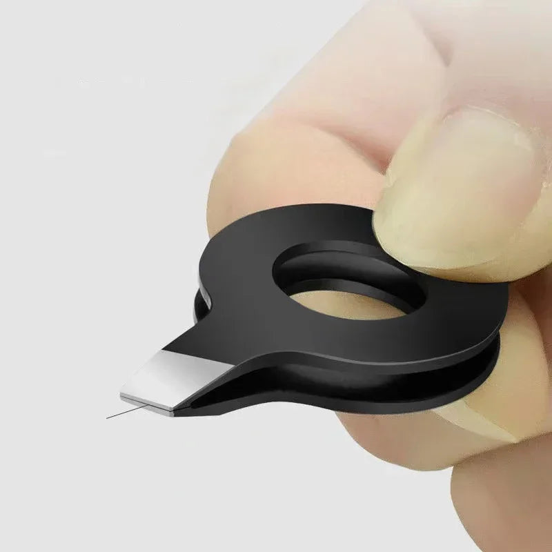 1pcs Pig hair clipper Slant Tweezer With Hollow Out Handle Professional Eyebrow Facial Hair Remover Practical Beauty Tool For Me